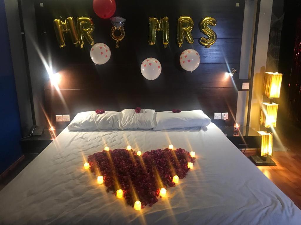 קראצ'י Hira Guest House מראה חיצוני תמונה