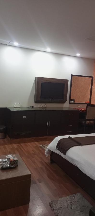 קראצ'י Hira Guest House מראה חיצוני תמונה