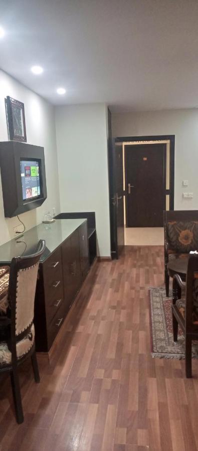 קראצ'י Hira Guest House מראה חיצוני תמונה
