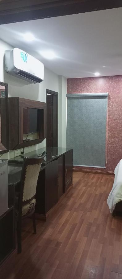 קראצ'י Hira Guest House מראה חיצוני תמונה
